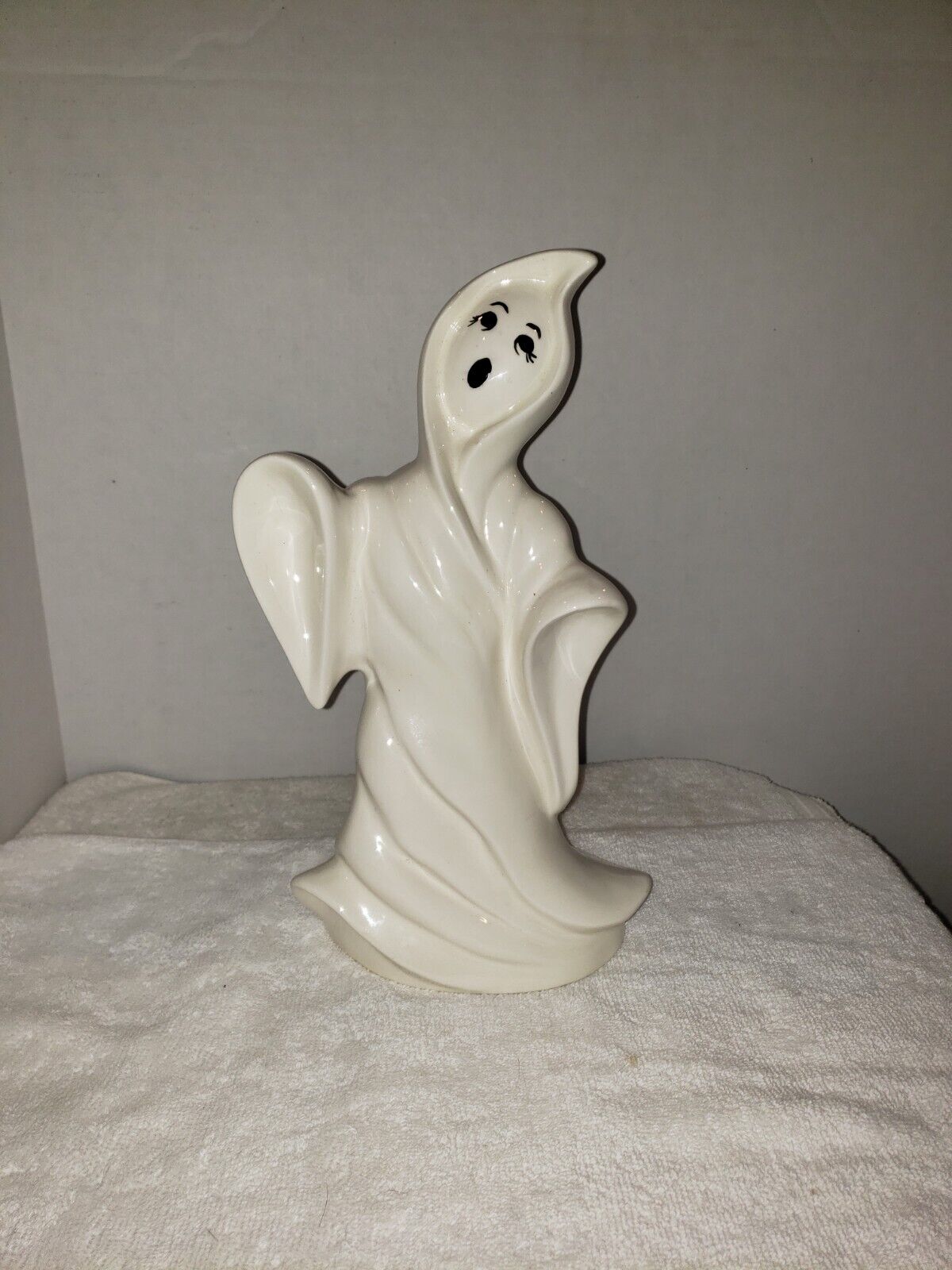 Vintage Byron Ceramic Halloween Ghost 12\
