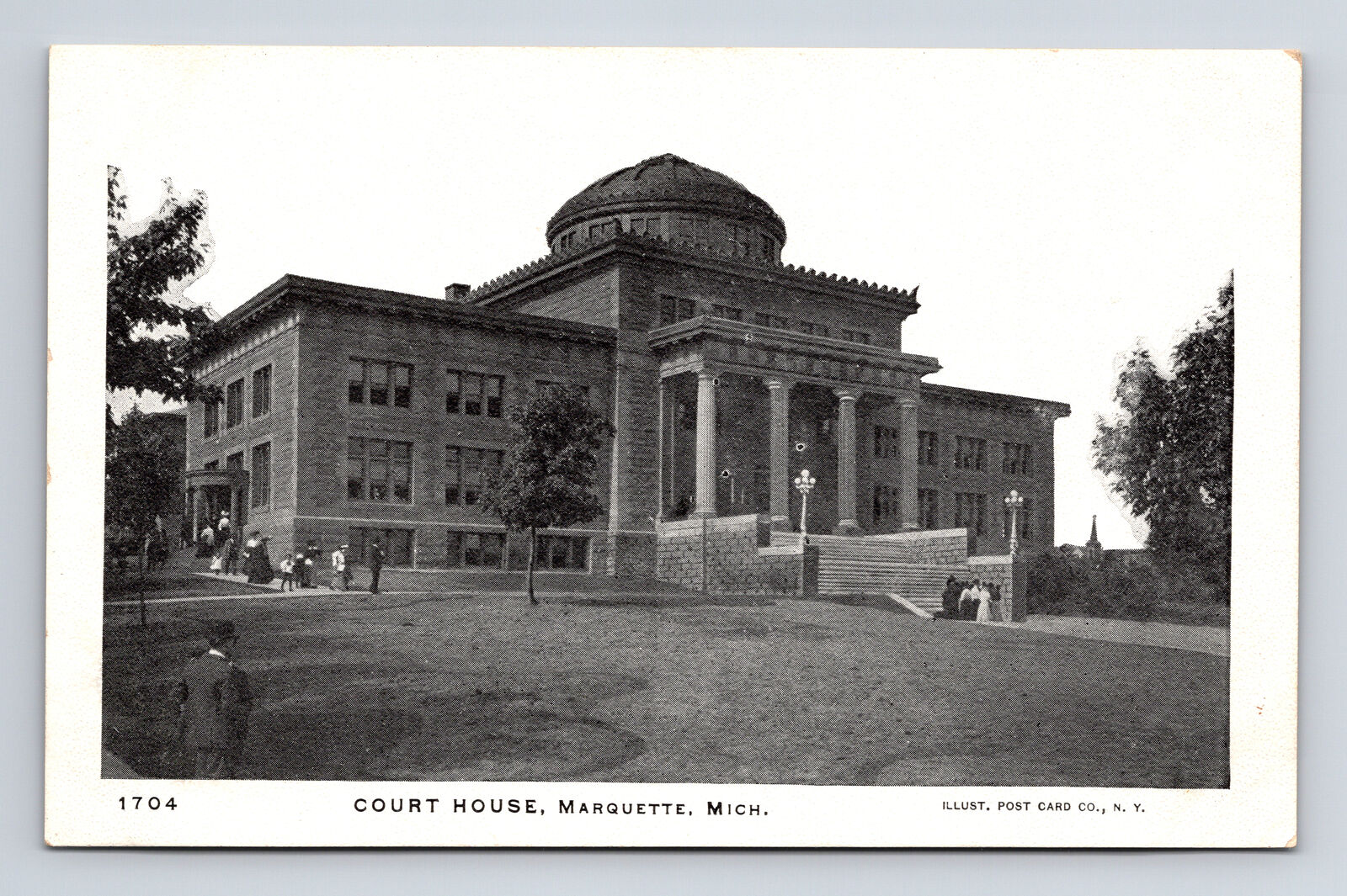 Court House Building Marquette Michigan MI Postcard