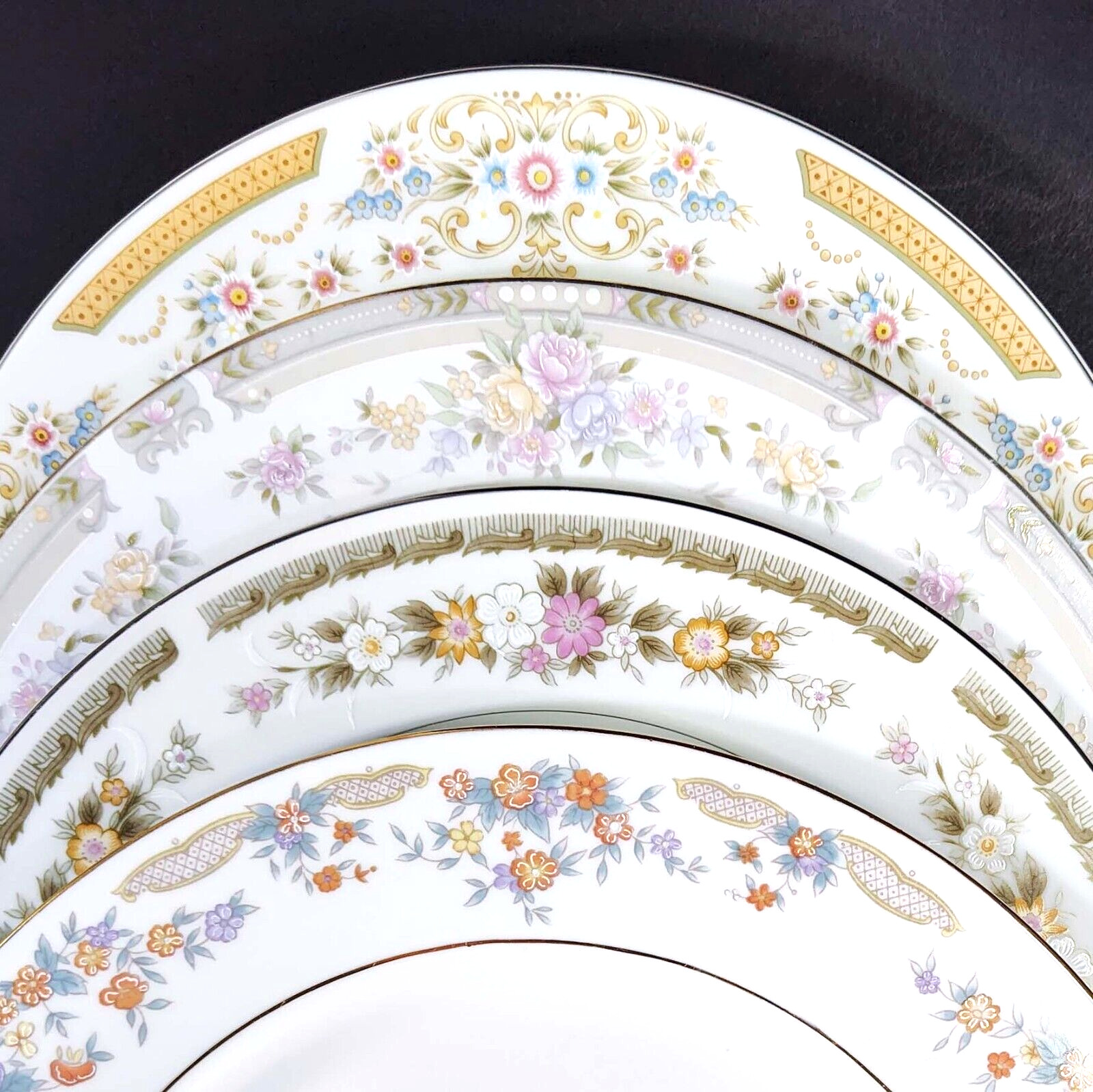 Mismatched Dinner Plates Vintage Floral Rim Plates Mix and Match Set of 4