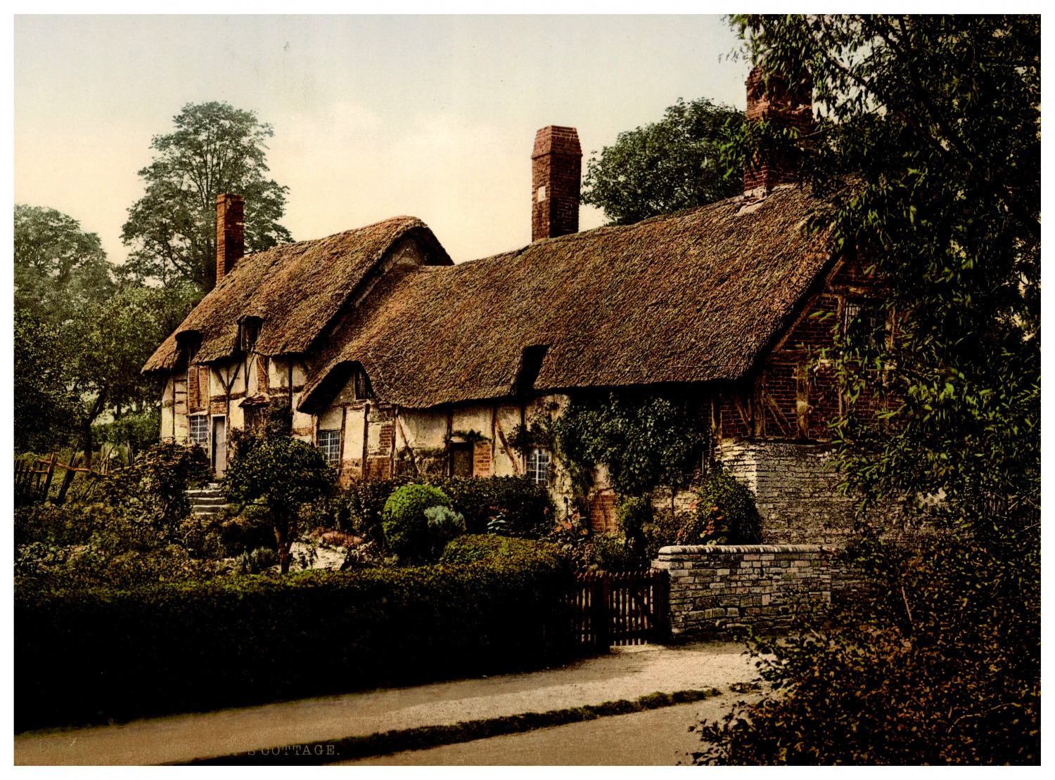 England. Stratford-on-Avon. Ann Hathaway's Cottage.  Vintage Photochrome by P.