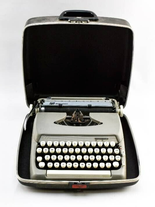 Vintage 1963 Smith-Corona Sterling Typewriter with the Case 5AX Beautiful Shape