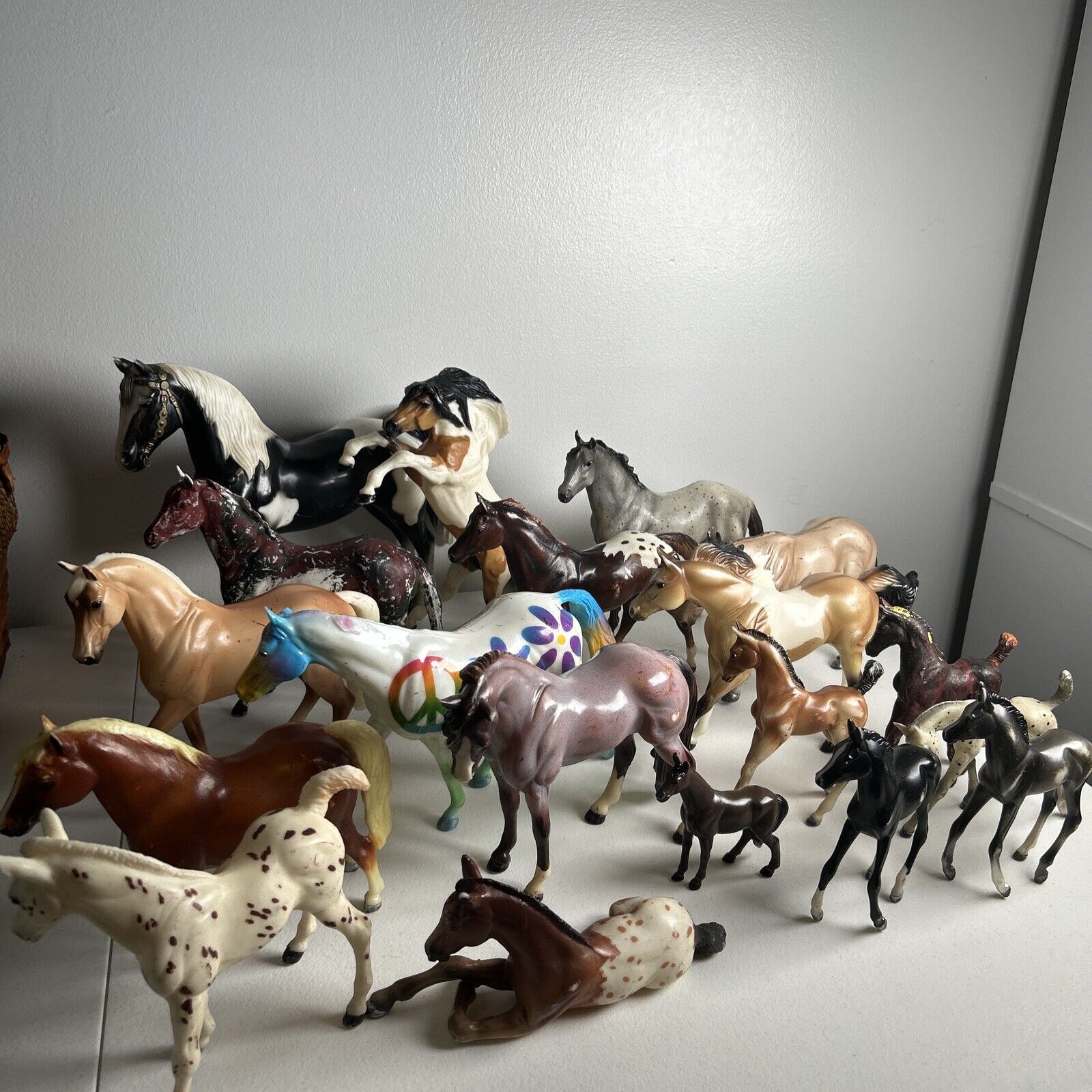 Breyer Horse Lot 19 Horses- Including Some Vintage Horses- See Photos- Fast Ship