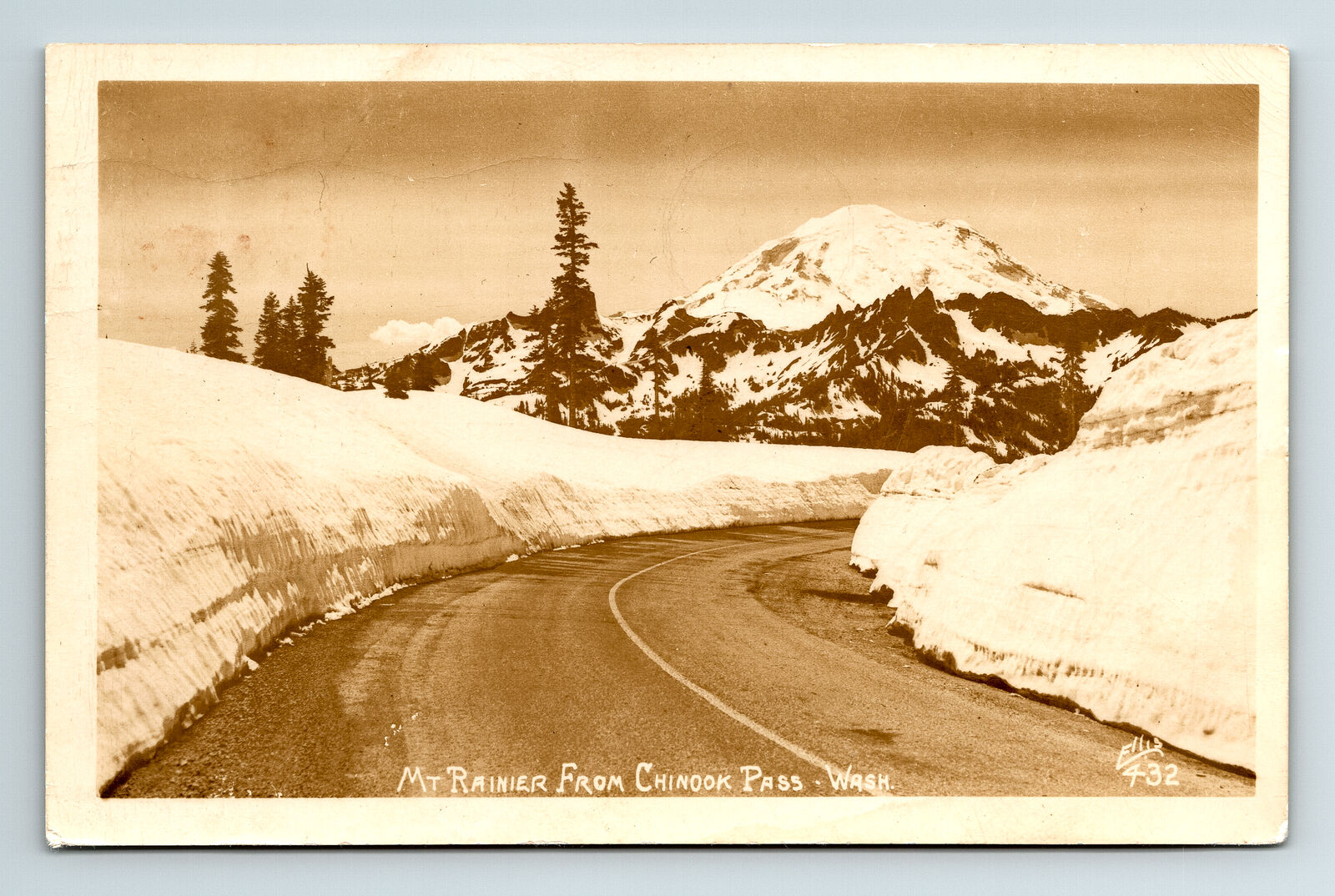 c1946 RPPC Postcard Mt Rainier Nat'l Park WA Washington Chinook Pass Ellis EKC