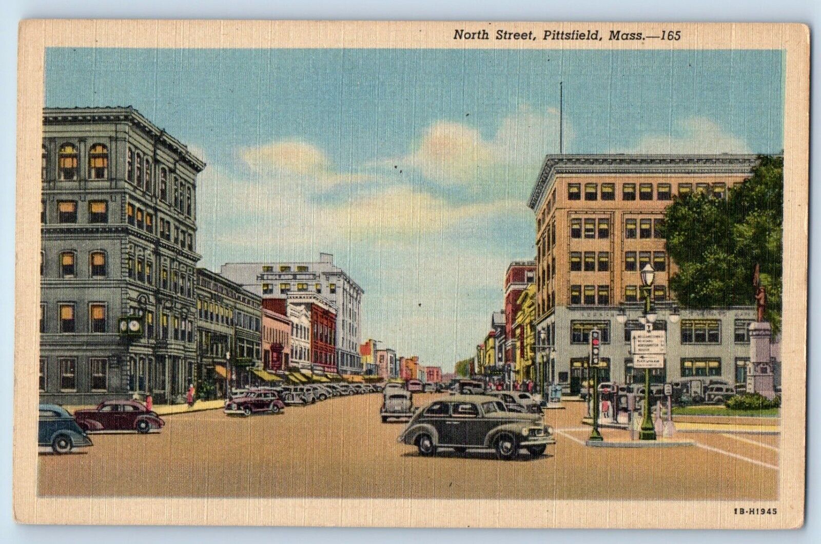 Pittsfield Massachusetts Postcard North Street Classic Cars Building 1940 Linen