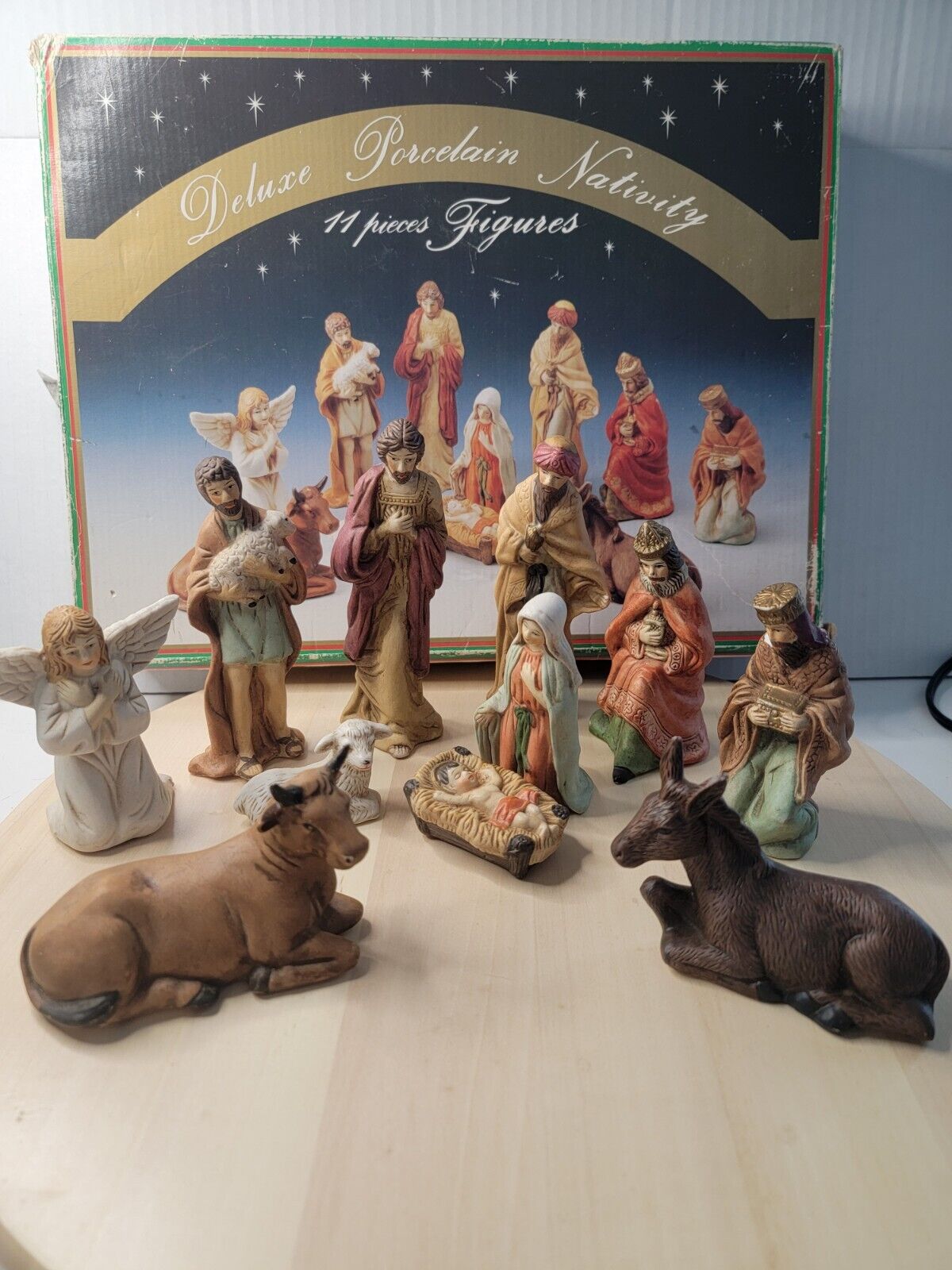 Vintage Nativity Set - 11 Piece Porcelain Nativity Scene Figurines In Box