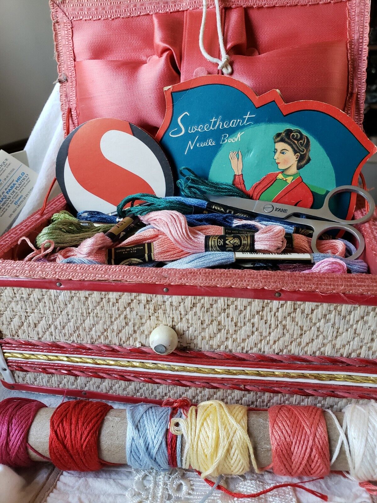 Vintage/Antique Grandma's Sewing Drawer Treasures Embroidery Box/Needle Cards