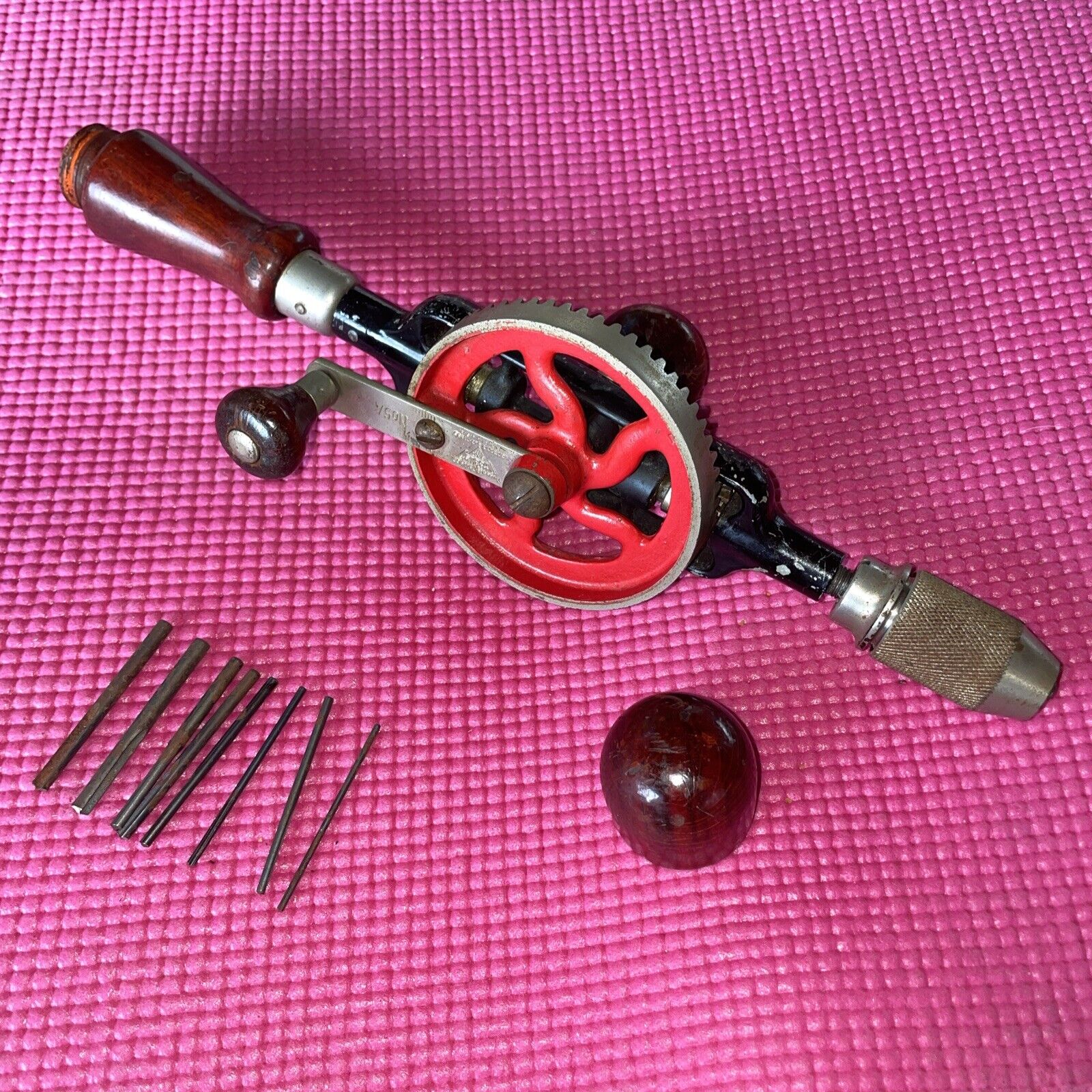 Vintage Millers Falls No. 5A Hand Drill W/ 8 Fluted Bits Collector’s Item