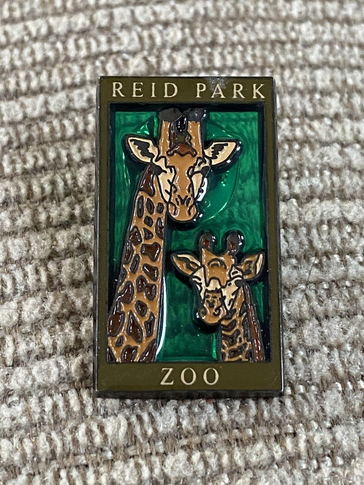 Vintage Reid Park Zoo Giraffe Pin Shirt Or Hat Pin