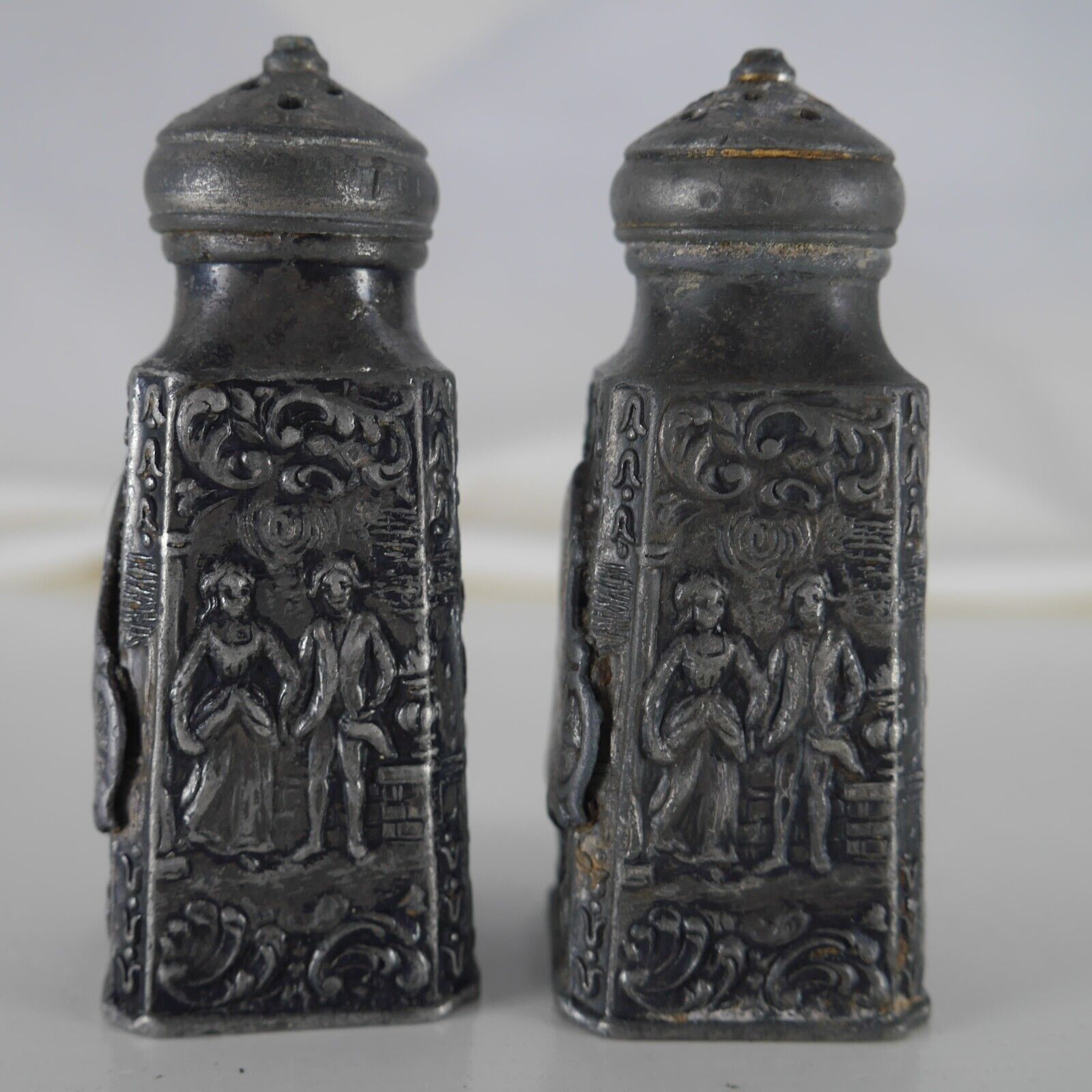 Antique S&P Jennings Brothersi Pewter Salt Pepper Shakers JB2127 Decorative