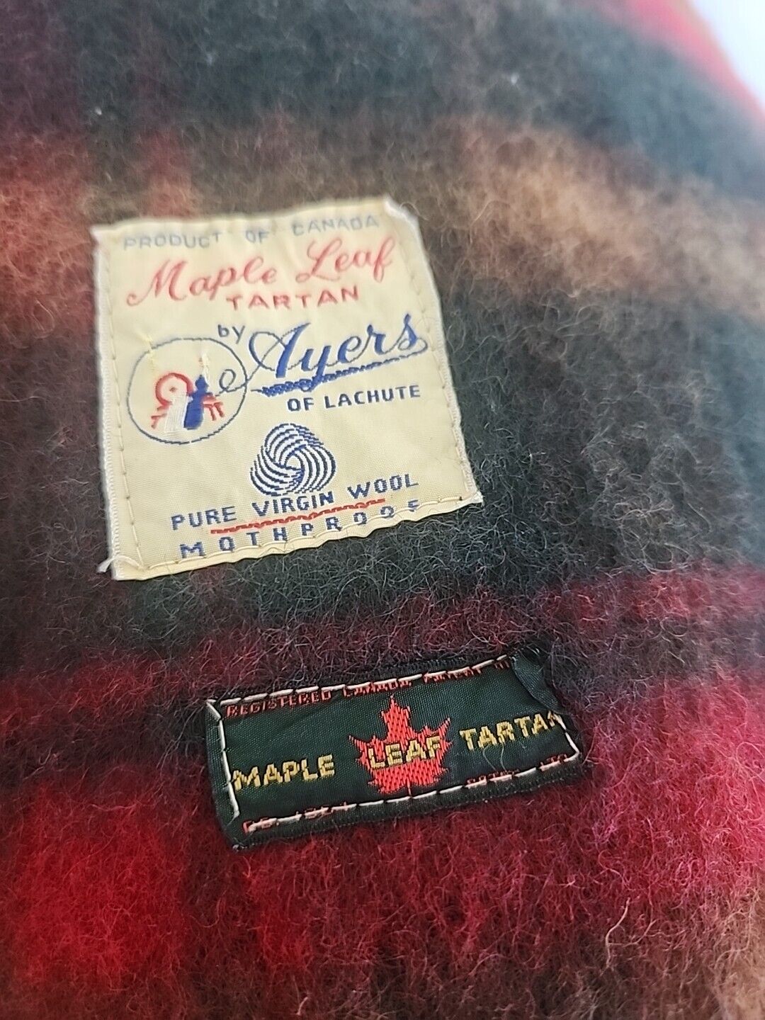 Vintage Ayers Of LACHUTE Blanket Maple Leaf Tartan Virgin Wool  Carrier Canada
