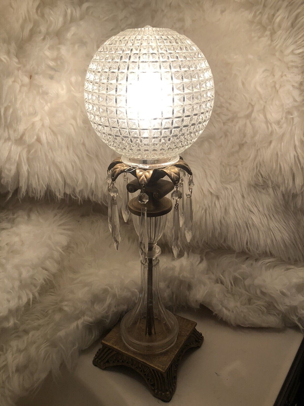 Vintage Glass Globe Chandelier Brass Table Lamp. Stunning Beautiful.Tested Works