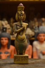 Amazing statue of Akhenaten king of Egypt Marvelous statues-ancient civilization picture