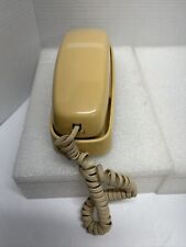 AT&T 1988 Touch Tone Trim Line Phone Wired RJ-11 Modular Jack Model CS 2001A picture