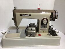 VINTAGE ELECTRO-GRAND Deluxe SEWING MACHINE In Case picture