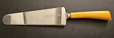 Vintage MCM Golden Yellow Butterscotch Bakelite Handle Serrated Cake Knife picture