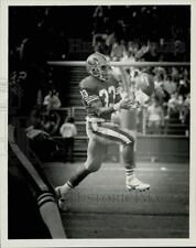 1989 Press Photo Roger Craig catches a pass, 49ers at Stanford Stadium picture