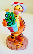 Vtg Disney Store Tigger holding Christmas Tree Figurine from Winnie the Pooh 4