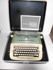 Vintage Royal Sabre Portable Manual Typewriter Green/Cream  w/Hard Case 