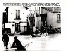 LD272 1970 UPI Wire Photo VILLENEUVE ST GEORGES FLOODING OF YERRES RIVER PARIS picture