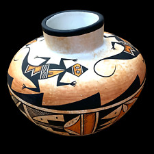 Westley Begaye Signed  Lizards Native American Art Pottery Vase Pot picture