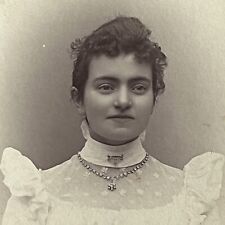 Antique CDV Photograph Beautiful Young Woman Lovely Jewelry Korsor Denmark picture