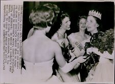 LG874 1961 Wire Photo TEARFUL WINNER Jean Leslie Allen America Jr Miss Pageant picture