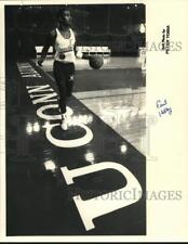 1984 Press Photo Earl Kelley, University of Connecticut Basketball Player picture