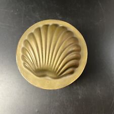 Vintage Round Brass Seashell Clam Shell Trinket Powder Jewelry Box MCM India 5