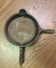 Victor no 8 Vintage cast iron Waffle Maker 398 picture