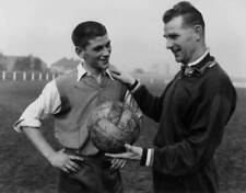 1959 Irish Football Trainer Peter Doherty Talking Johnny Crossan Football Photo picture