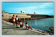 KY-Kentucky, Gigantic Kentucky Dam, Scenic View, Vintage Postcard picture