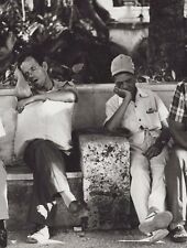 CUBAN SOCIETY TIRED POPLE SEATED AT HAVANA´S CENTRAL PARK CUBA 1990s Photo Y 402 picture