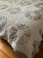 Vintage 1940’s Dresden Plate 1930’s Feed Sack Quilt Cotton 75”x 80” Nice picture