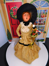Byers' Choice Carolers 2007 Victorian Lady Carrying Presents SIGNED picture