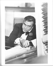 Sean Connery as James Bond in tuxedo aiming gun 8x10 photo picture