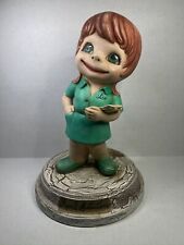 1976 Atlantic Mold Ceramic Figurine #675 Les Real Estaters on stand 12