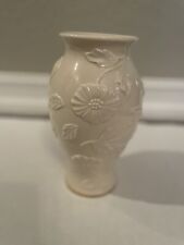 Lenox Fine China Large 10” Ivory Vase with Flowers Detail picture
