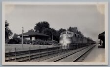 Railroad Photo - Burlington Route Locomotive Passenger Train Westmont IL picture