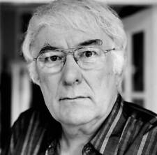 Seamus Heaney Irish poet and playwright 1999 Old Photo 1 picture