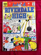 Archie at Riverdale High #1 (1972) Archie Gang Drama Key First Reader Copy picture