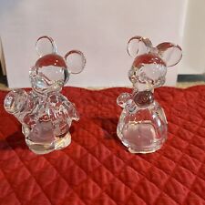 LENOX CLASSICS DISNEY CRYSTAL MICKEY AND MINNIE SALT & PEPPER SHAKERS. Nice picture