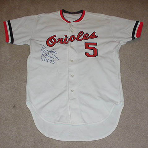 Consignment of the Week: Flannel Brooks Robinson Jersey from 1971