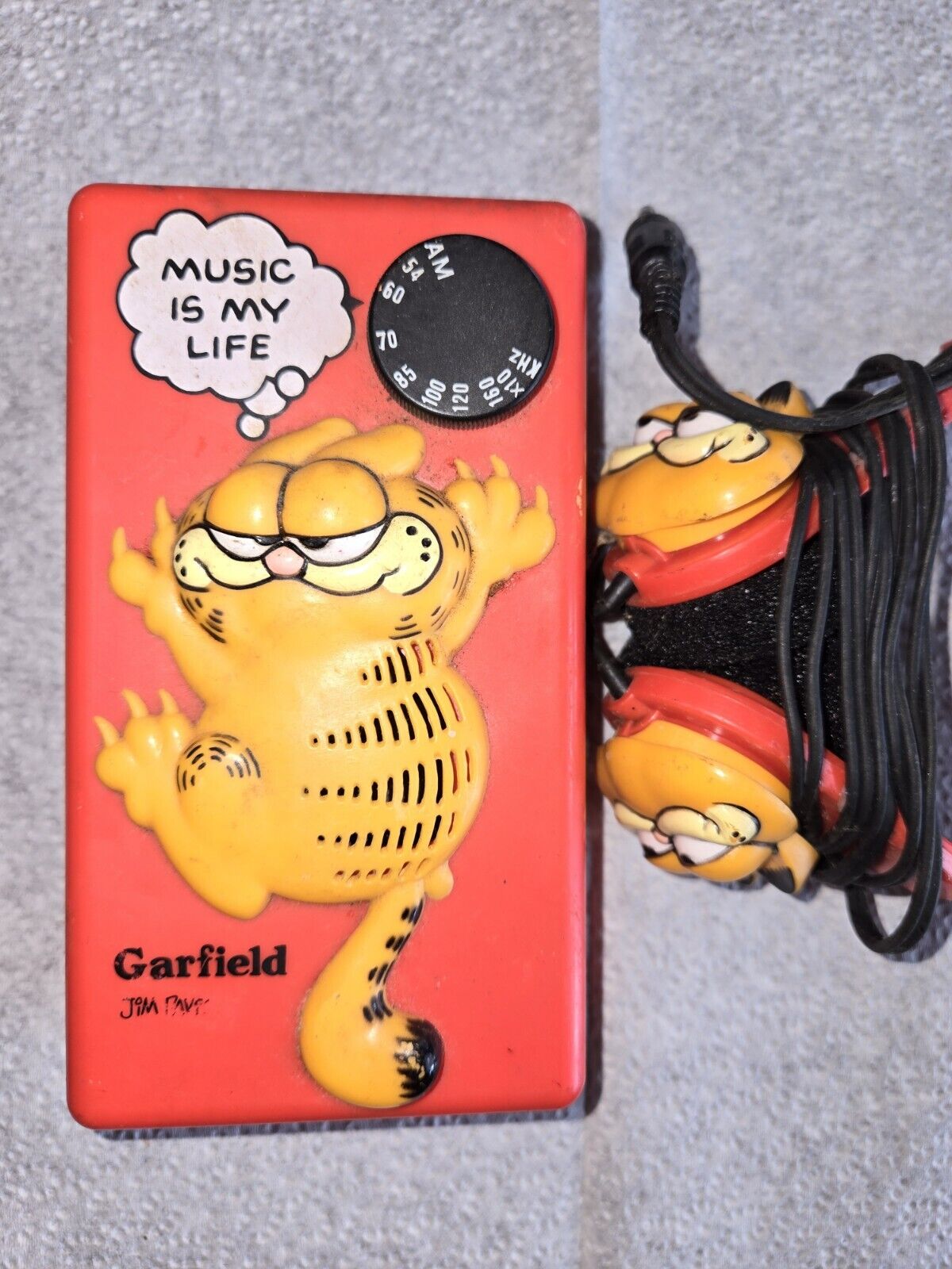 Vintage 1980s (Actually 1978) Garfield Walkman AM Radio