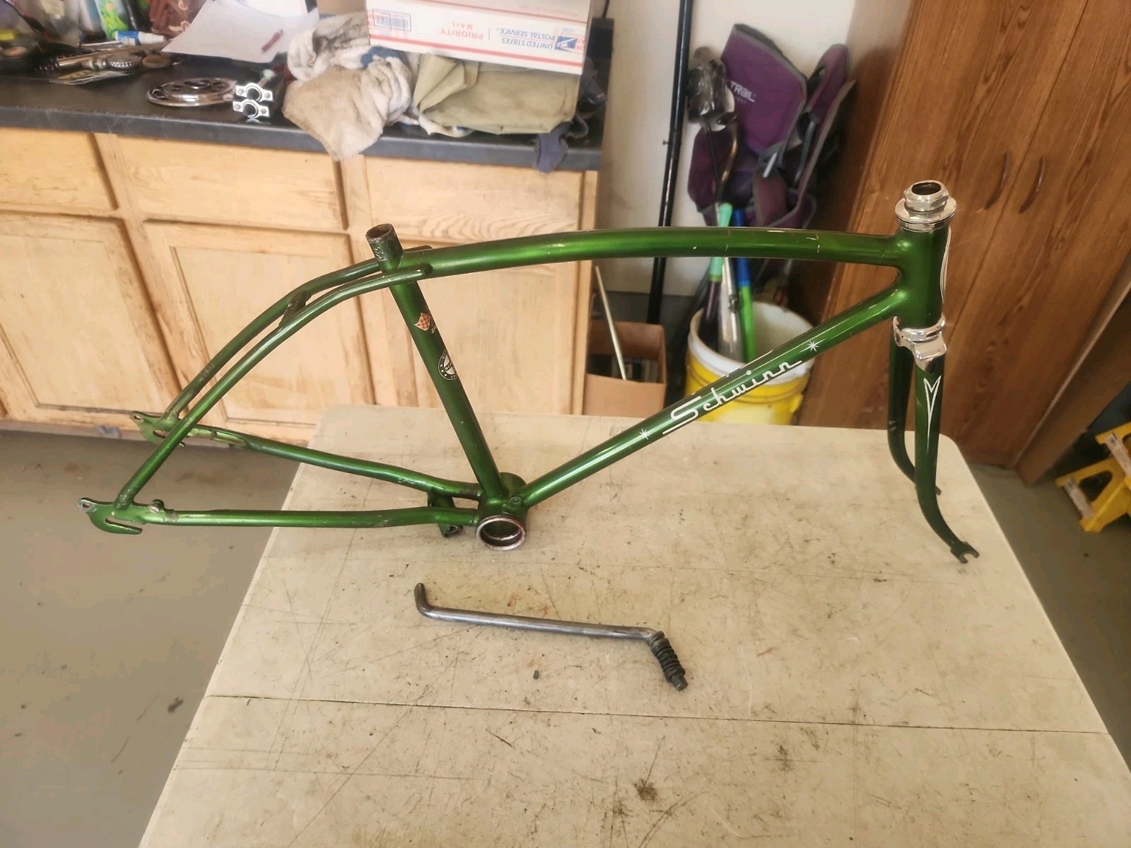 1967 SCHWINN STINGRAY FASTBACK 5 SPEED GREEN FRAME + FRONT FORK + KICKSTAND L$$K 1967 SCHWINN STINGRAY FASTBACK 5 SPEED GREEN FRAME + FRONT FORK + KICKSTAND L$$K