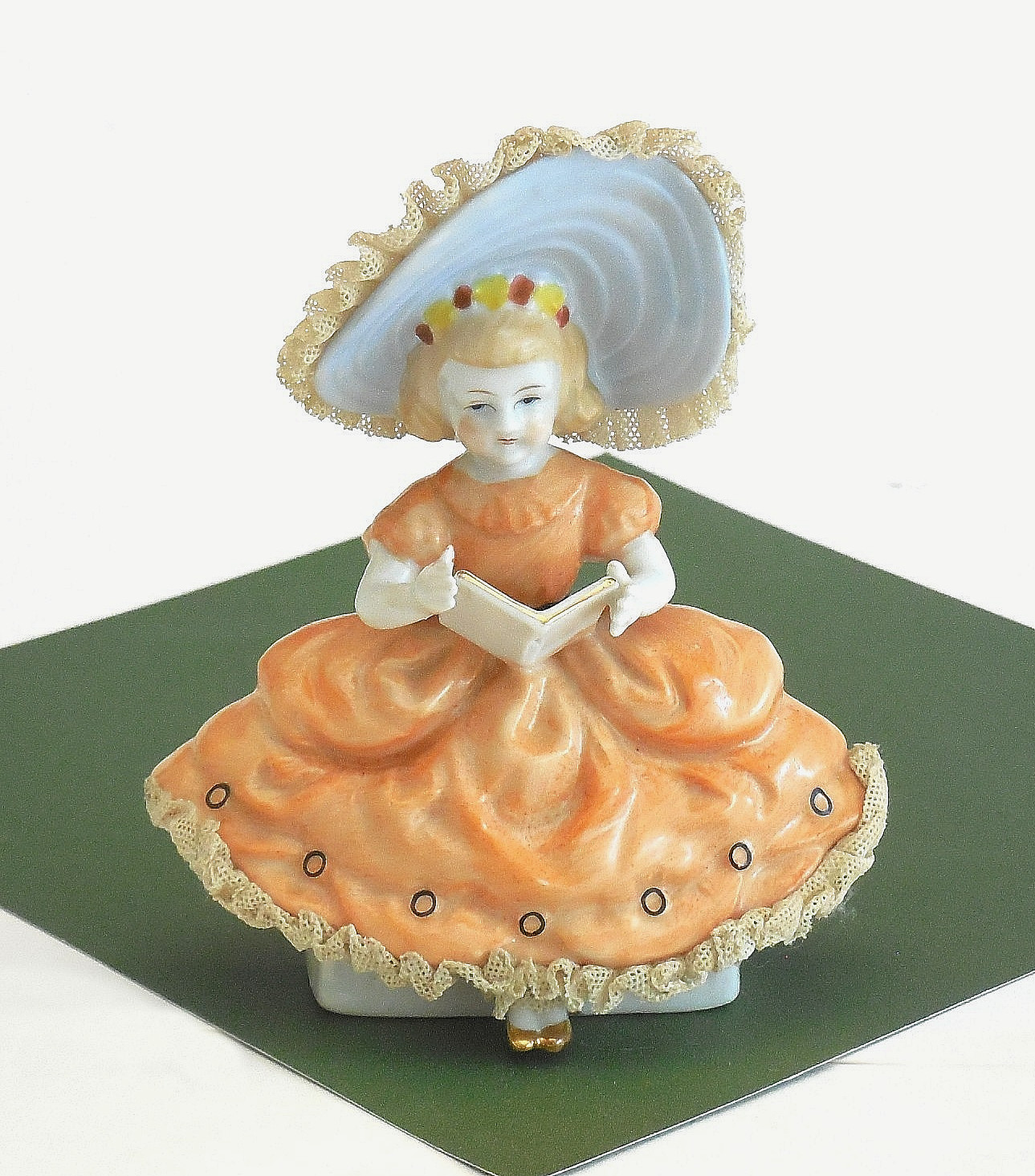 Vintage Ardalt 1950s Japan 6699 Girl Figurine w Lace Reading a Book Excel. Cond. Vintage Ardalt 1950s Japan 6699 Girl Figurine w Lace Reading a Book Excel. Cond.
