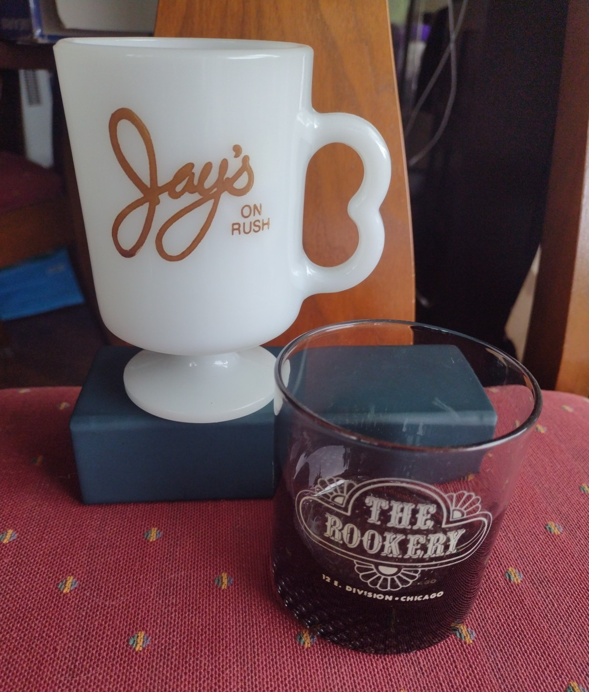 Vintage Chicago Restaurant / Bar Glasses - Jay\'s On Rush & The Rookery Vintage Chicago Restaurant / Bar Glasses - Jay\'s On Rush & The Rookery