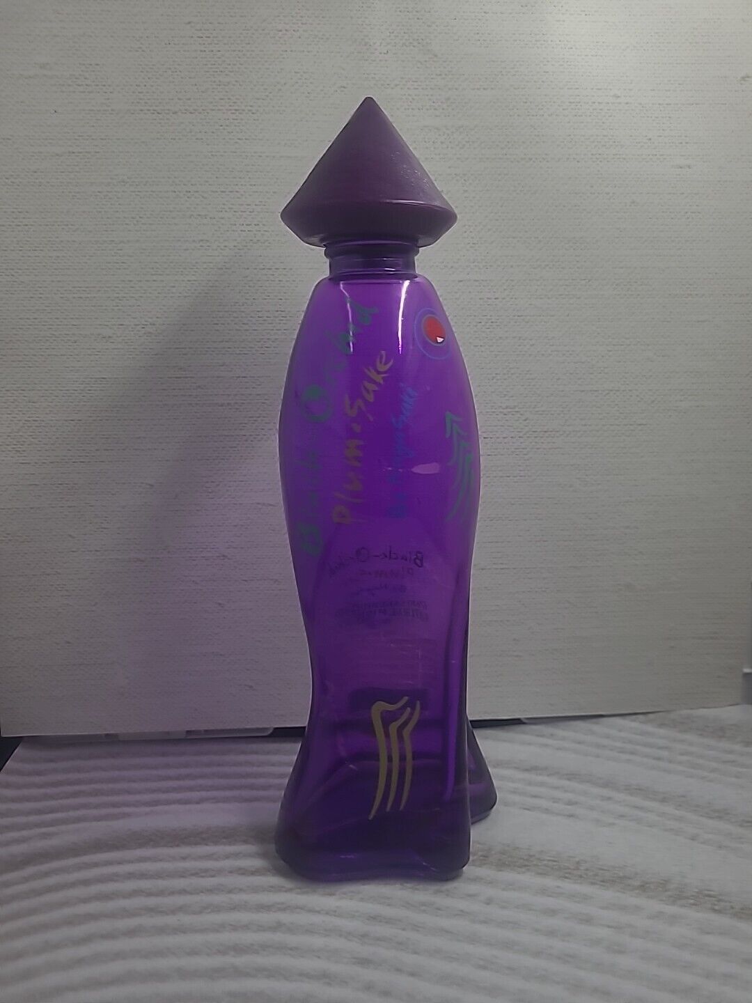 VTG Purple GLASS NAPASAKI JUNMAI GINJO SUPREME SAKE EMPTY BOTTLE HAT STOPPE
