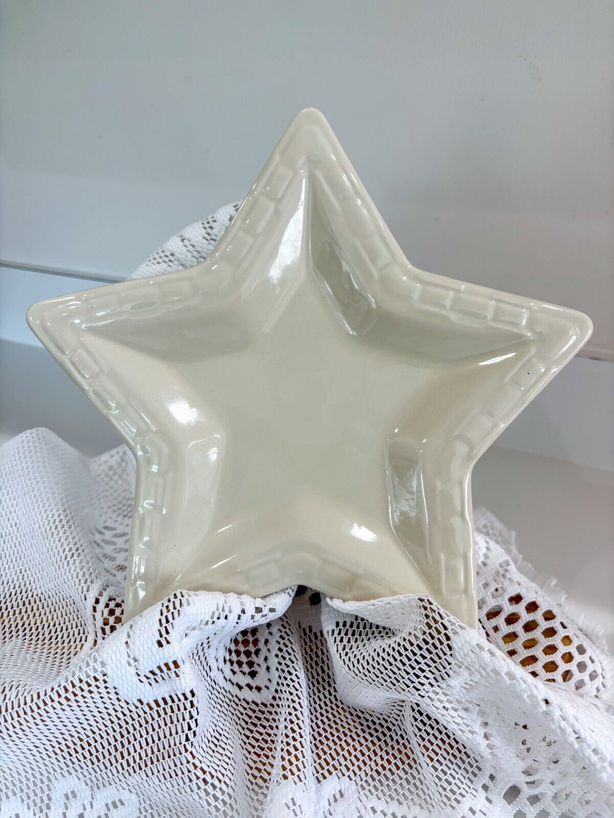 Longaberger Pottery Woven Traditions Star Plate In Ivory Decorative Cheese Mints