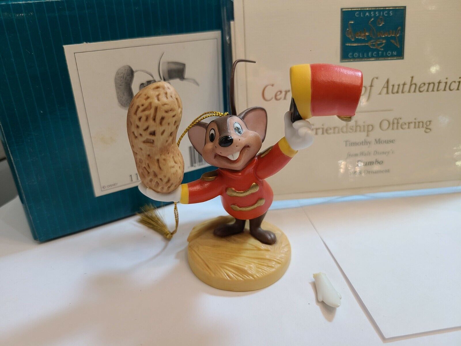 WDCC Timothy Mouse 'Friendship Offering ' w/Box & COA - DAMAGED PLEASE READ