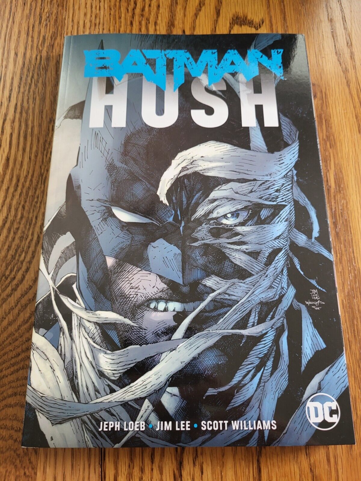 DC Comics Batman: Hush (Trade Paperback, 2019) - Excellent